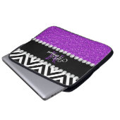 LILA GLITZER-SCHWARZ-ZICKZACK MIT MONOGRAMM LAPTOPSCHUTZHÜLLE (Vorne Knopf)