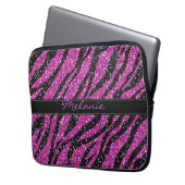 Lila Glitzer Zebra Print Monogram Laptopschutzhülle (Vorderseite Links)