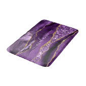 Lila Gold Glitzer Badematte mit Individuelle Name (Schrägansicht)