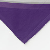 lila Gold und weiße Volleyballmädchen Fleecedecke (Ecke)