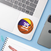 lila Goldmannschaft spielt Basketball Aufkleber (Laptop mit iPhone)