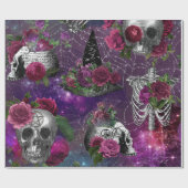 Lila Gothic-Hexenkopf und Rose-Umschlagpapier Geschenkpapier (Flach)