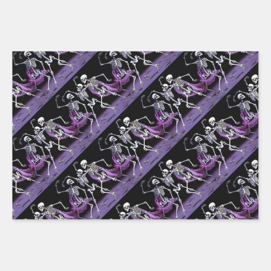 Lila Gotische Skelette und Skulls Geschenkpapier Set (Vorderseite)
