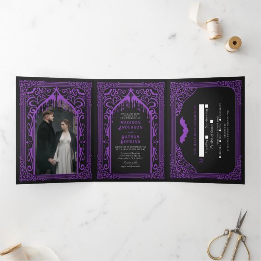 Lila gotische Vampir-Kathedrale Einladung zur Hoch (Innenseite)