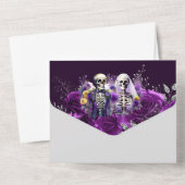 Lila gotisches Skelett All In One Einladung (Rückseite)