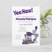 Lila Graduierungs-Cap Cowboy-Boot-Arrangement Einladung (Stehend Vorderseite)