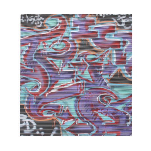 Lila Graffiti auf dem Verschluss Notizblock (Vorderseite)