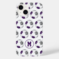 lila graue Fußbälle Muster mit Monogramm