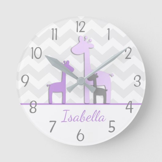 Lila Graue Giraffe Kinderzimmer Wall Clock Runde Wanduhr (Vorderseite)