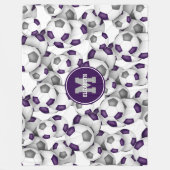 lila graue Mannschaftsfarben Fußbälle Muster Fleecedecke (Vorderseite)