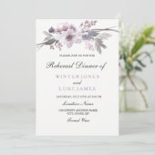 Lila Grauer Winter florales Hochzeitessen Probe Di Einladung (Stehend Vorderseite)