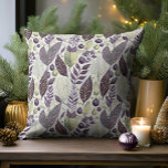 Lila Gre Christmas Merry Pattern#21 ID1009 Kissen<br><div class="desc">Wenn Sie sich fragen, welche Farbkombinationen Sie für Ihre Weihnachtsdekoration und Geschenkartikel in diesem Jahr auswählen sollten, habe ich Sammlungen von aufeinander abgestimmten Mustern erstellt, um das Leben ein wenig leichter zu machen. Dieses Weihnachtsdesign besticht durch eine auffällige Aquarellgestaltung mit Beeren und Weihnachtsschmuck in tiefgrüner Aubergine lila und olivgrün. Suchen...</div>