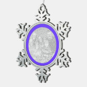 Lila Grenze Schneeflocken Zinn-Ornament (Rechts)