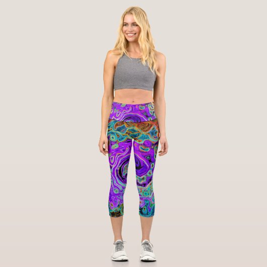Lila Groovy Abstrakt Retro Liquid Swirl Capri Leggings (Vorderseite)