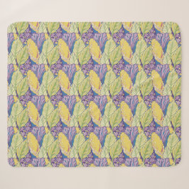 Lila Grüne Gelbe Ornamentale Blumige Muster. Sherpadecke