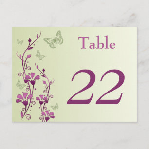 Lila, grüne Tischnummer-Karte für Blumenschmetterl Postkarte