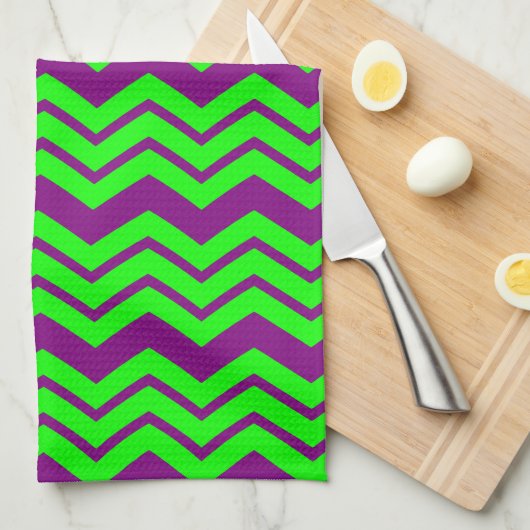 Lila Grüner Chevron-Zickzack-Design  Geschirrtuch (Viertel Falte)