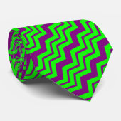 Lila Grüner Chevron-Zickzack-Design Krawatte (Gerollt)