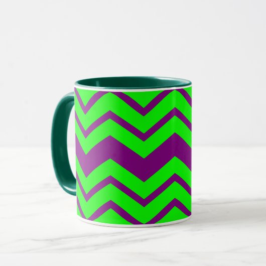 Lila Grüner Chevron-Zickzack-Design Tasse (Vorderseite Links)