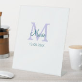 lila grünes Datum Sockelschild (In Situ)