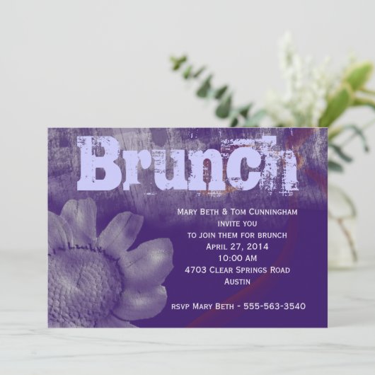 Lila Grunge Brunch-Party Einladung (Stehend Vorderseite)