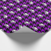 Lila Hahnentrittmuster u. Schädel Geschenkpapier (Ecke)