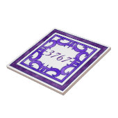 Lila Hausnummer Fliese (Seite)