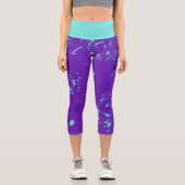 Lila hellblaue Doodles Capri Leggings (Vorderseite)
