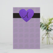 Lila Herzmonogramm-Rosen Briefpapier (Stehend Vorderseite)