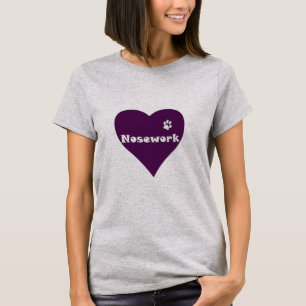 Lila Herznosenzarbeit 1 T-Shirt