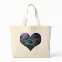 Lila Herzpfauenfuather