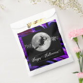 Lila Hexensche Silhouette Halloween Geschenktütchen (Versiegelt)