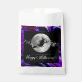 Lila Hexensche Silhouette Halloween Geschenktütchen (Vorderseite)