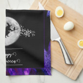 Lila Hexensche Silhouette Halloween Geschirrtuch (Viertel Falte)