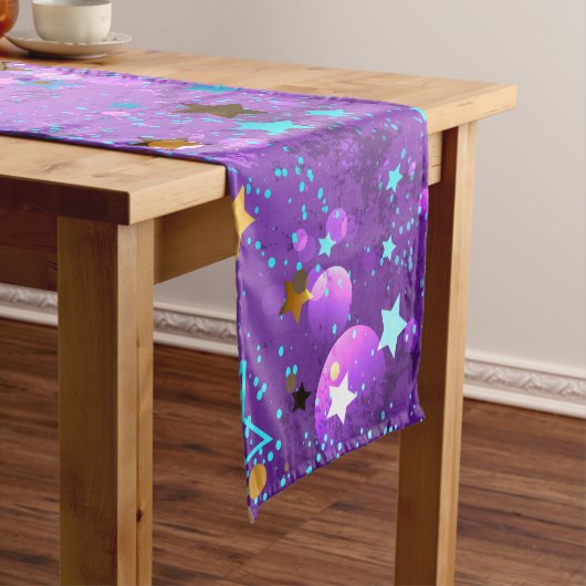 Lila Hintergrund mit Sternen Mittelgroßer Tischläufer (Beispiel)