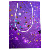 Lila Hintergrund mit Sternen Mittlere Geschenktüte (Vorderseite)