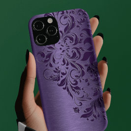 Lila Hintergrund mit tiefer Lila Blumenspitze Case-Mate iPhone 14 Pro Hülle