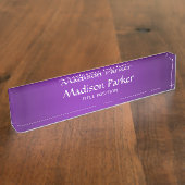 Lila Hintergrund Namensplakette (Seite)