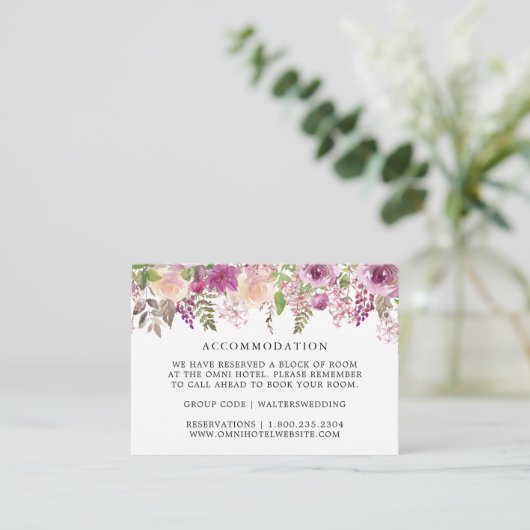 Lila Hochzeitskarten für Lilac Floral Begleitkarte (Stehend Vorderseite)