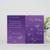 Lila Hochzeitsprogramm für Grauschmetterlinge (Stehend Vorderseite)
