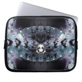 Lila Hole Laptopschutzhülle (Vorderseite)