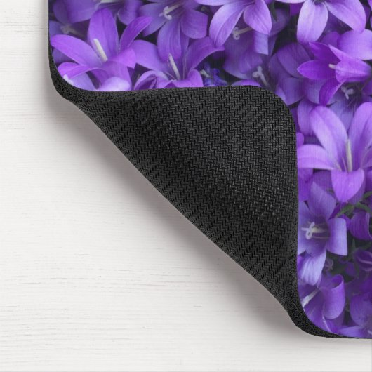 Lila Hübsche Blume Mousepad (Ecke)