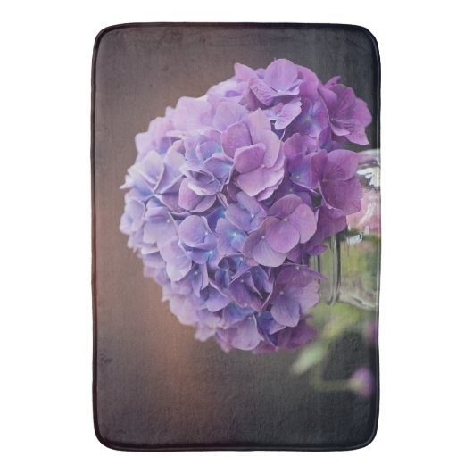 Lila Hydrangea in Mason Jar Fotografie Badematte (Vorderseite Vertikal)
