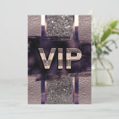 Lila & Imitate Metallische VIP-Party Einladung (Stehend Vorderseite)