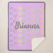 Lila Individuelle Name Donut Sherpa Blanket Sherpadecke (Vorderseite)