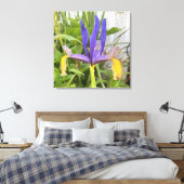 Lila Iris Blume Außenbereich Garten Natur Foto Leinwanddruck (Insitu (Schlafzimmer))