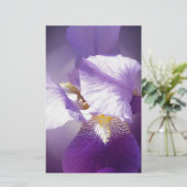 lila Iris-Blume Briefpapier (Stehend Vorderseite)