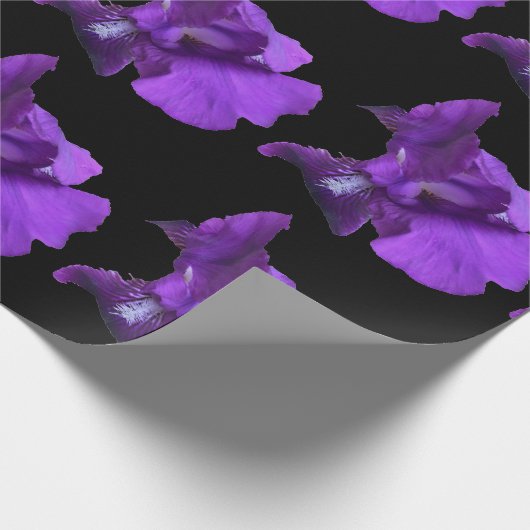 Lila Iris-Blume Geschenkpapier (Ecke)