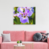 Lila Iris-Blume Leinwanddruck (Insitu (Wohnzimmer))