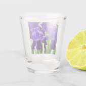 Lila Iris-Blume Schnapsglas (Rückseite)